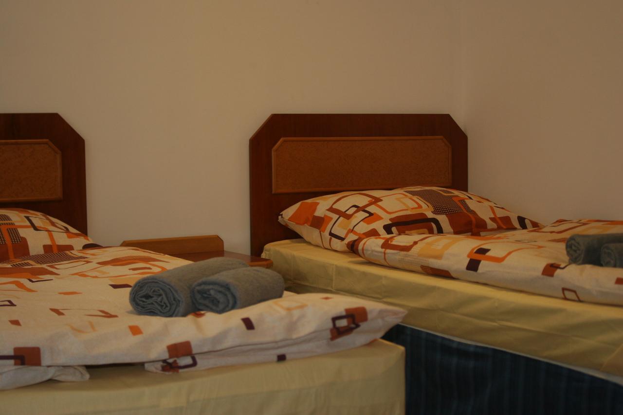 هوستيفايس Art Star Hotel المظهر الخارجي الصورة